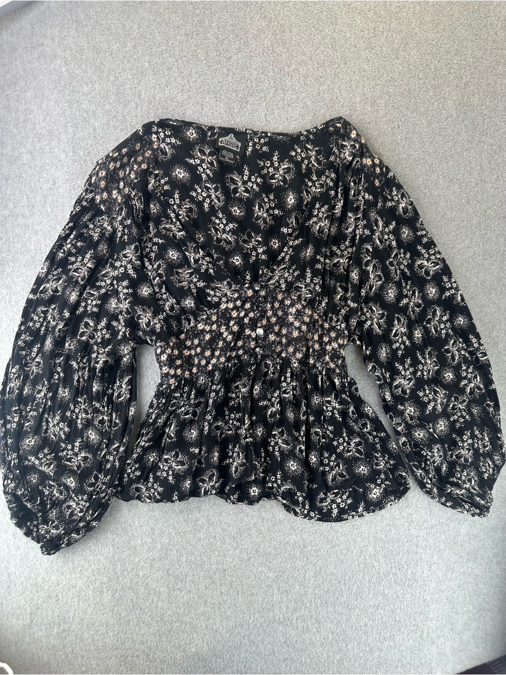 Angie Boho Top Womens Large Slightly Cropped V-Neck Long Sleeve Floral Print